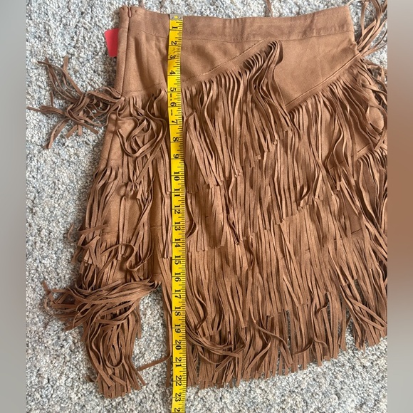 Stylish Tan Fringed Mini Skirt - Picture 5 of 5